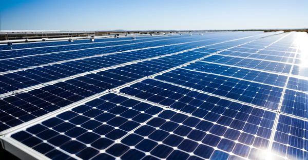 Panneau solaire photovoltaïque : guide pour bien choisir votre installation